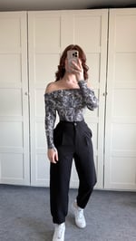 Lili Madonna Yaka Uzun Kol Crop Yılan Deseni