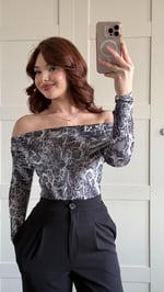 Lili Madonna Yaka Uzun Kol Crop Yılan Deseni