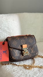 louis-vuitton-mini-canta-taba-