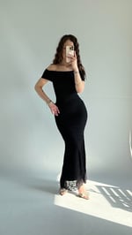 Madonna Yaka Sıfır Kol Dantel Elbise Siyah