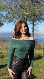 Madonna Yaka Simli Kazak Yeşil