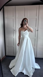 Ophelia Saten Düşük Kol Beyaz Abiye