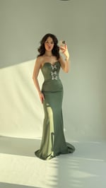 Selena Taşlı Fiyonk Abiye Haki Yeşil