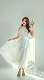 Şifon Drape Yaka Fırfırlı Elbise Beyaz