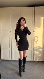Simli V Yaka Bel Drapeli Mini Siyah Elbise