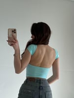 Sırtı Açık Kısa Kol Crop Bebe Mavisi