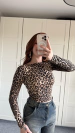 Sırtı Açık Uzun Kol Bluz Leopar