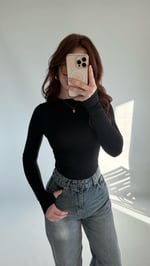 Tam Boy Vücudu Saran Bluz Siyah