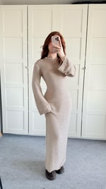 Triko Havlu Dokulu Elbise Bej