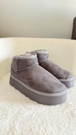 Ugg Bot Uzun Kürklü Gri