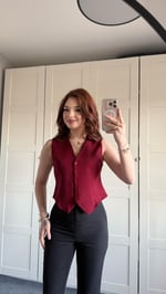 Vücuda Oturan Kısa Dokuma Yelek Bordo