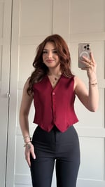 Vücuda Oturan Kısa Dokuma Yelek Bordo