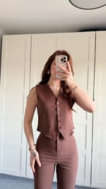 Vücuda Oturan Kısa Dokuma Yelek Kahverengi