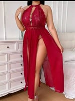 Arias Closet Büyük Beden Kırmızı Dantel İşlemeli Göğüs Detaylı Yırtmaçlı Fantezi Gecelik