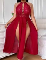 Arias Closet Büyük Beden Kırmızı Dantel İşlemeli Göğüs Detaylı Yırtmaçlı Fantezi Gecelik