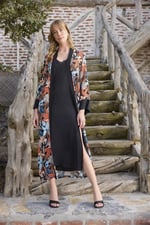 Arias Closet Çiçek ve Yaprak Desenli Dantelli ve Dekolteli Sabahlık Takımı