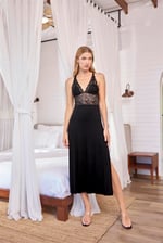 Arias Closet Göğüs ve Sırt Dekolteli Dantelli ve Yırtmaçlı Saten Gecelik