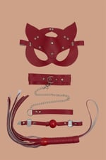 Aria's Closet Kırmızı Maske Tasma Kırbaç Deri Set