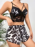 Kadın Siyah Leopar desenli Dantel detaylı Şortlu Gecelik Pijama Takımı 5055