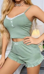 Kadın Yeşil Dantel Detaylı Şortlu Gecelik Pijama Takımı 5014
