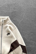 Bej Parçalı Nike Hırka