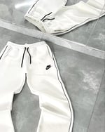 Beyaz Biyeli Nike Eşofman