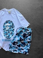 BEYAZ MAVİ DENİZ ŞORTLU BAPE TAKIM
