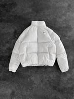 BEYAZ NİKE PUFFER MONT