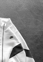 Beyaz Parçalı Nike Hırka