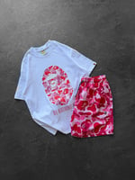 BEYAZ PEMBE DENİZ ŞORTLU BAPE TAKIM