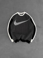 ÇİZGİ NİKE SWEAT