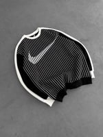 ÇİZGİ NİKE SWEAT