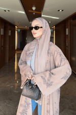 Nayra Abaya - Vizon