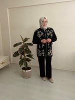 NAKIŞ  İŞLEMELİ FERMUARLI TAKIM