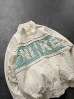 Beyaz Dolumlu Nike Ceket
