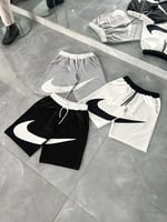 Beyaz Ön Nakış Nike Şort