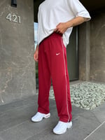 BORDO ARABİYELİ NİKE EŞOFMAN