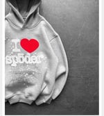 GRİ KAPŞONLU SP5DER SWEAT