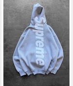 GRİ SIRT NAKIŞ SUPREME SWEAT