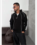 SİYAH ŞERİTLİ YARIM FERMUAR NİKE SWEAT