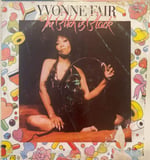 Yvonne Fair - The Bitch is Black Plak