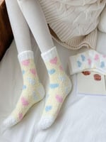 3'lü Peluş Kışlık Yumuşak Yünlü Kokulu Kalpli Pembe-Beyaz-Sarı Uyku Çorabı Tek Beden