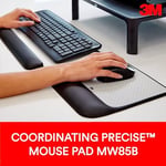 3M Klavyeler için Jel Bilek Desteği, Yatıştırıcı 3M Jel Teknolojisi ve Tüm Gün Rahatlık ve Destek için Saten Pürüzsüz Kapak, Dayanıklı ve Temizlemesi Kolay, 19 inç, Siyah (WR85B)