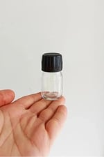 6 Adet 30 ml Kilitli Siyah Kapaklı Şeffaf Detox Shot Şişesi 30 Cc Ginger Şat Beyaz Cam Şişe