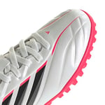 adidas COPA PURE IV CLUB Turf Football Shoes Kids - Bedenler: 28 EU, 28.5, 29 EU, 30 EU, 31 EU, 31.5, 33.5, 35 EU...