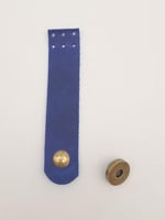 Aksesuar 11x2.3 cm Crazy Oil Saks Mavi Gerçek Deri Düz Kapağı Antik Metalli