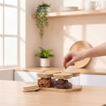 AmberHaus Bambu Kapaklı Cam Kahvaltılık Seti | Ahşap Standlı | Şık Tezgah Üstü Baharat ve Kuruyemiş Düzenleyici Kavanoz (Bambu, 4'lü Set)