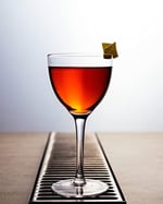 Amehla Nick and Nora Coupe Kokteyl Bardakları - Elde Üfleme 2'li Set, Manhattan, Martini, Aperitif, Algonquin veya Liman Şarabı Servis Etmek için Küçük Düz Vintage Coupe Bardağı, 141 ml (Düz, 2)