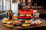Ariete Party Time Hamburger Makinesi Kırmızı 0205/00 - Hamburger Maker, 1200 Watt, Çift Yapışmaz Plakalar, Aynı Anda Üst Plakada 2 Sandviç Ekmeği Isıtma, Alt Plakada Köfte Pişirme Özelliği