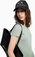 Armani Exchange Kadın suni elmas logo detayı, gündelik görünümlü beyzbol şapkası